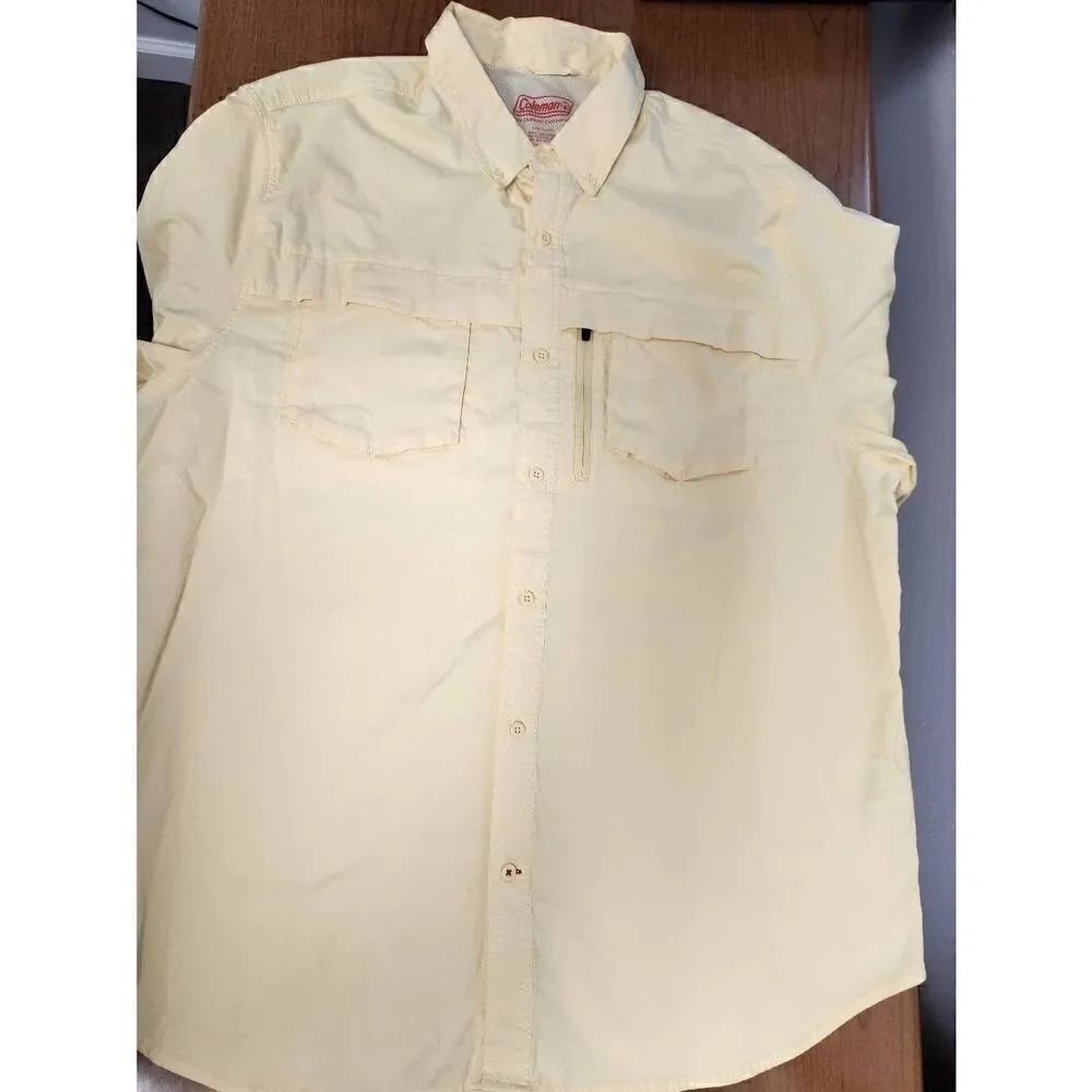 Coleman 2X YELLOW Fishing, Vented Casual Short Sleeve Button Up with velcro and